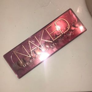 NAKED Urban Decay Cherry Eyeshadow Palette🍒